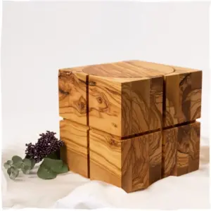 Tierurne Olive Cube, personalisierbare Tierurne